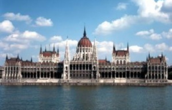 Hungarian Politics In-Depth - 2011. március