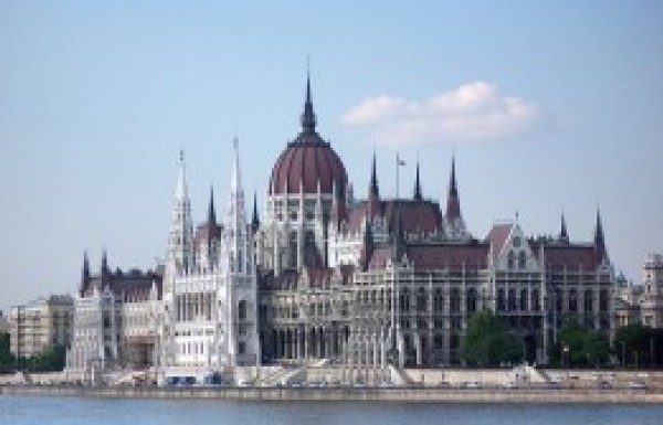 Hungarian Politics In-Depth - 2011. február